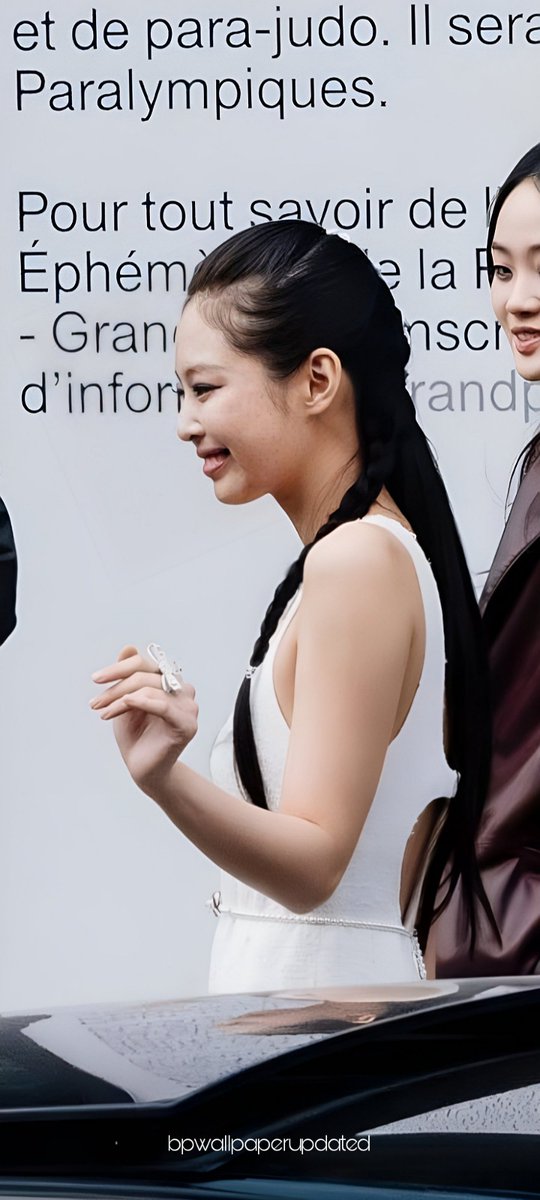 ArfhBp's tweet photo. JENNIE at Chanel Fall Winter WALLPAPER
🖤💓
#bpupdated
#BlackpinkJennie
#blackpinkwallaper
#ArfhBp https://t.co/Y6Y5jTzUd8