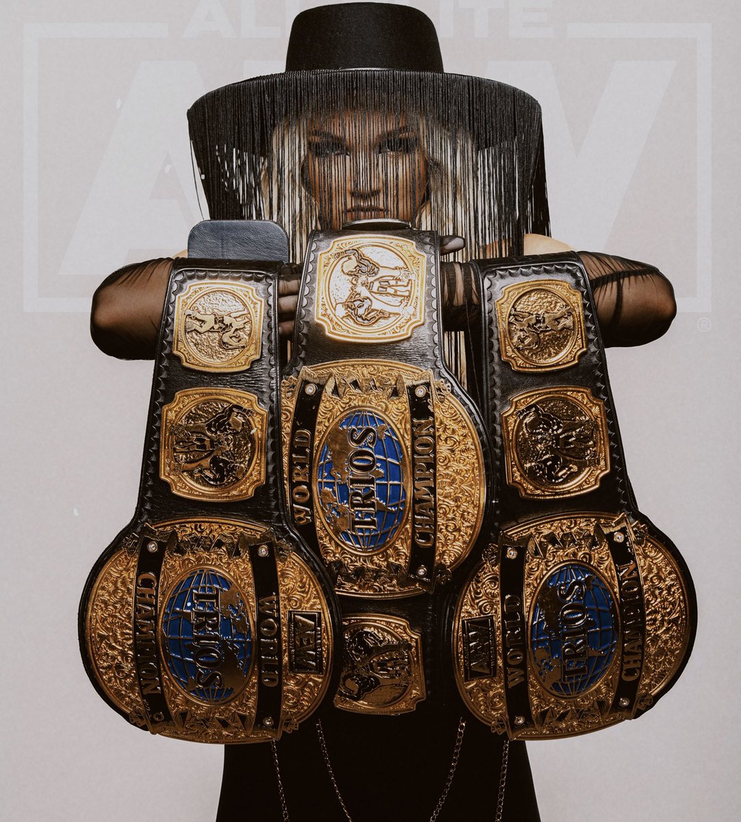 EwanECW's tweet photo. Julia 3 belts
#allelitewrestling #aewwrestling #aew #aewdark #aewelevation #aewdarkelevation #aewdynamite #aewrampage #femalewrestler #womenswrestler #varsityblonds #juliahart #beltpose #beltmodel #3belts #triplecrown #triplechampion https://t.co/RfRaZcuKfA