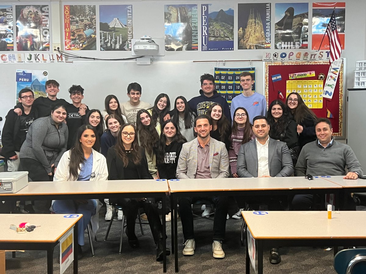Today, the Chaldean American Student Association (CASA) hosted guest speakers (including WLW and WLC alums) for a career presentation. Speakers included two attorneys, an entrepreneur, a physician’s assistant, and a corporate benefit consultant.