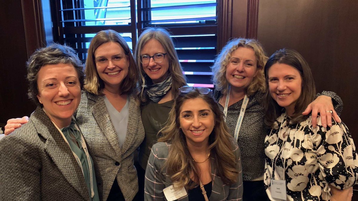 Jennifer McKelvie (@votemckelvie) on Twitter photo So great to connect with former <a href="/UofTEarthSci/">UofT Earth Sciences</a> fellow alumni <a href="/the_PDAC/">The Official PDAC</a>. A huge congratulations to the first woman to serve as Chair for the department <a href="/SarahFinkelste5/">Sarah Finkelstein</a>! Happy early #IWD2023 So great to connect with former <a href="/UofTEarthSci/">UofT Earth Sciences</a> fellow alumni <a href="/the_PDAC/">The Official PDAC</a>. A huge congratulations to the first woman to serve as Chair for the department <a href="/SarahFinkelste5/">Sarah Finkelstein</a>! Happy early #IWD2023