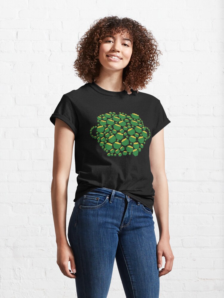 St Patrick day cauldron of gold.  New t-shirt design for sale. Available in my shop redbubble.com/i/t-shirt/St-P… 

#redbubble #redbubbleartist #stpatricksday2023 #luckydesign #cauldronofgold #clothforsale #womantshirt #funnydesign #Pattern