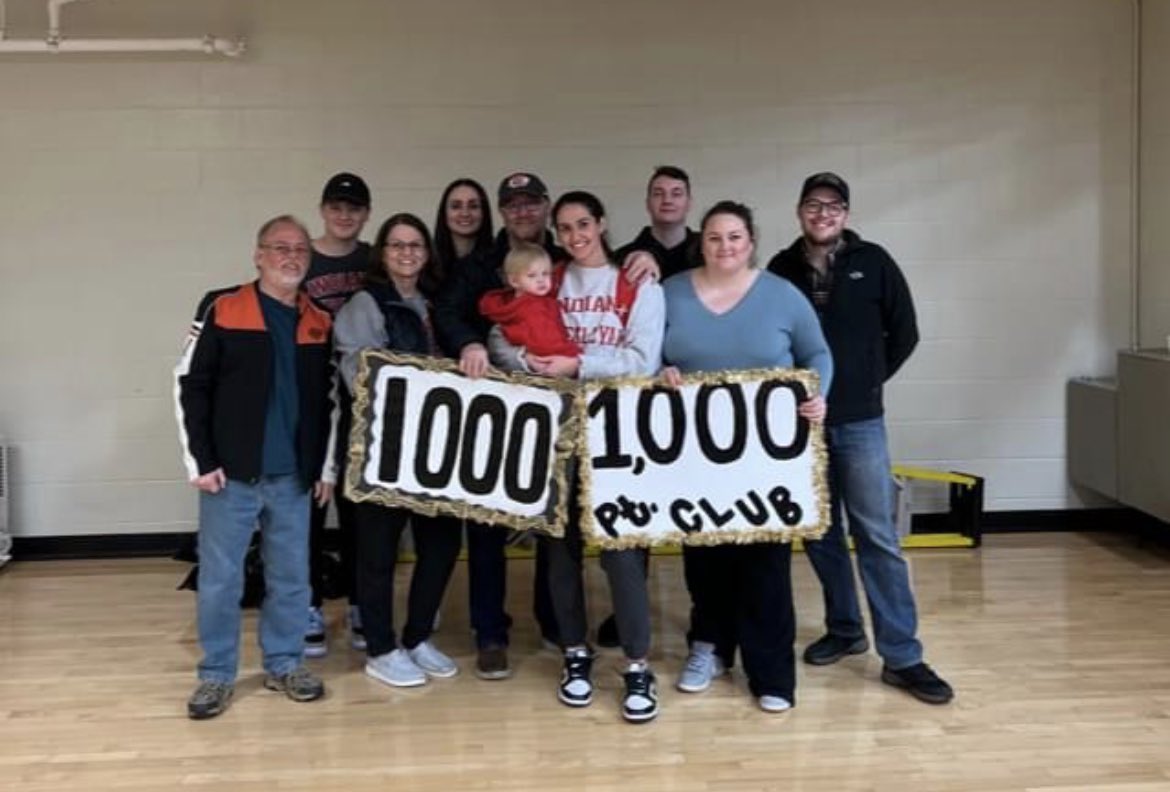 Former <a href="/NJSPLadyJays/">NJSP Lady Jays🏀</a> star <a href="/FrasureLilliann/">Lilliann Frasure</a> scores her 1000th career point for <a href="/IWUWildcats/">Indiana Wesleyan University Wildcats</a> tonight!