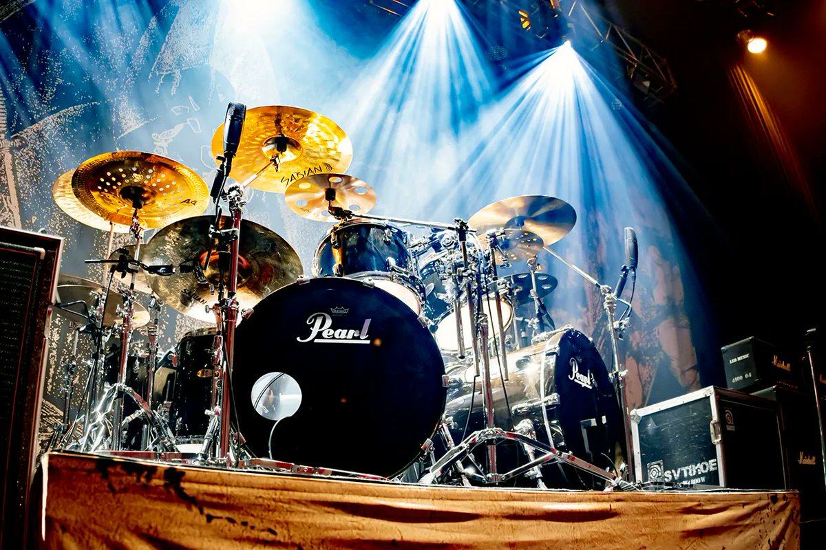 ARCH ENEMY5年振りの来日ツアーが行われました！ ドラマーDaniel