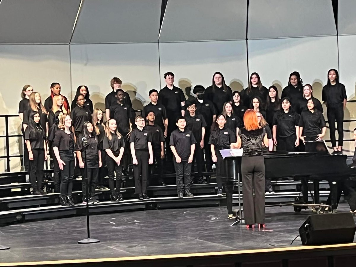 VikeMusicBoostr's tweet photo. A night of fantastic performances from the PCMS Choirs!! #VikeMusicBoosters65 @LittleVikes @PCMSVikingPride @PCSDViking #VikingDiff Princeton City Schools Elementary Princeton Vikings Princeton City School District #MIOSM https://t.co/CrnD3LKKWY