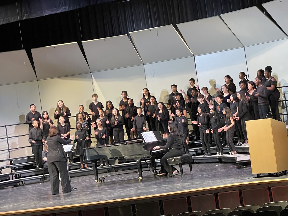 VikeMusicBoostr's tweet photo. A night of fantastic performances from the PCMS Choirs!! #VikeMusicBoosters65 @LittleVikes @PCMSVikingPride @PCSDViking #VikingDiff Princeton City Schools Elementary Princeton Vikings Princeton City School District #MIOSM https://t.co/CrnD3LKKWY