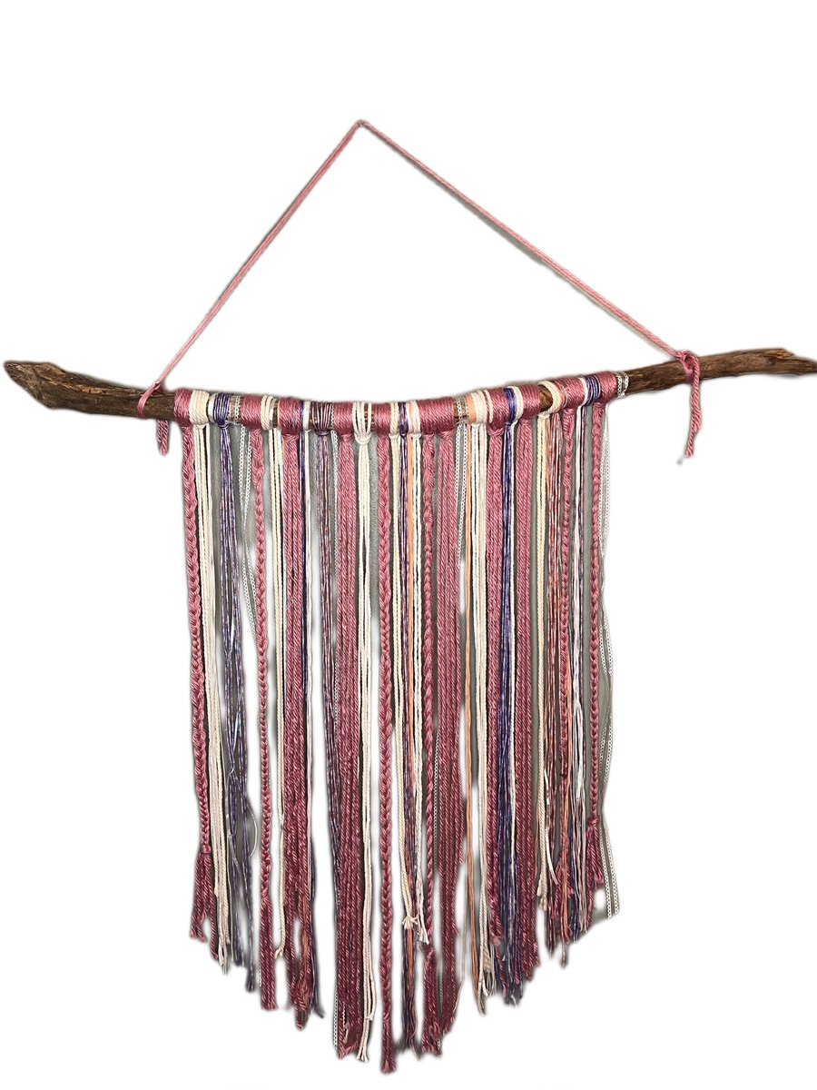 melonysmith18's tweet image. Check out my website!!! Tons of art pieces on there if you are interested ✨☮️  ivymarieboutique.biz #bohemian