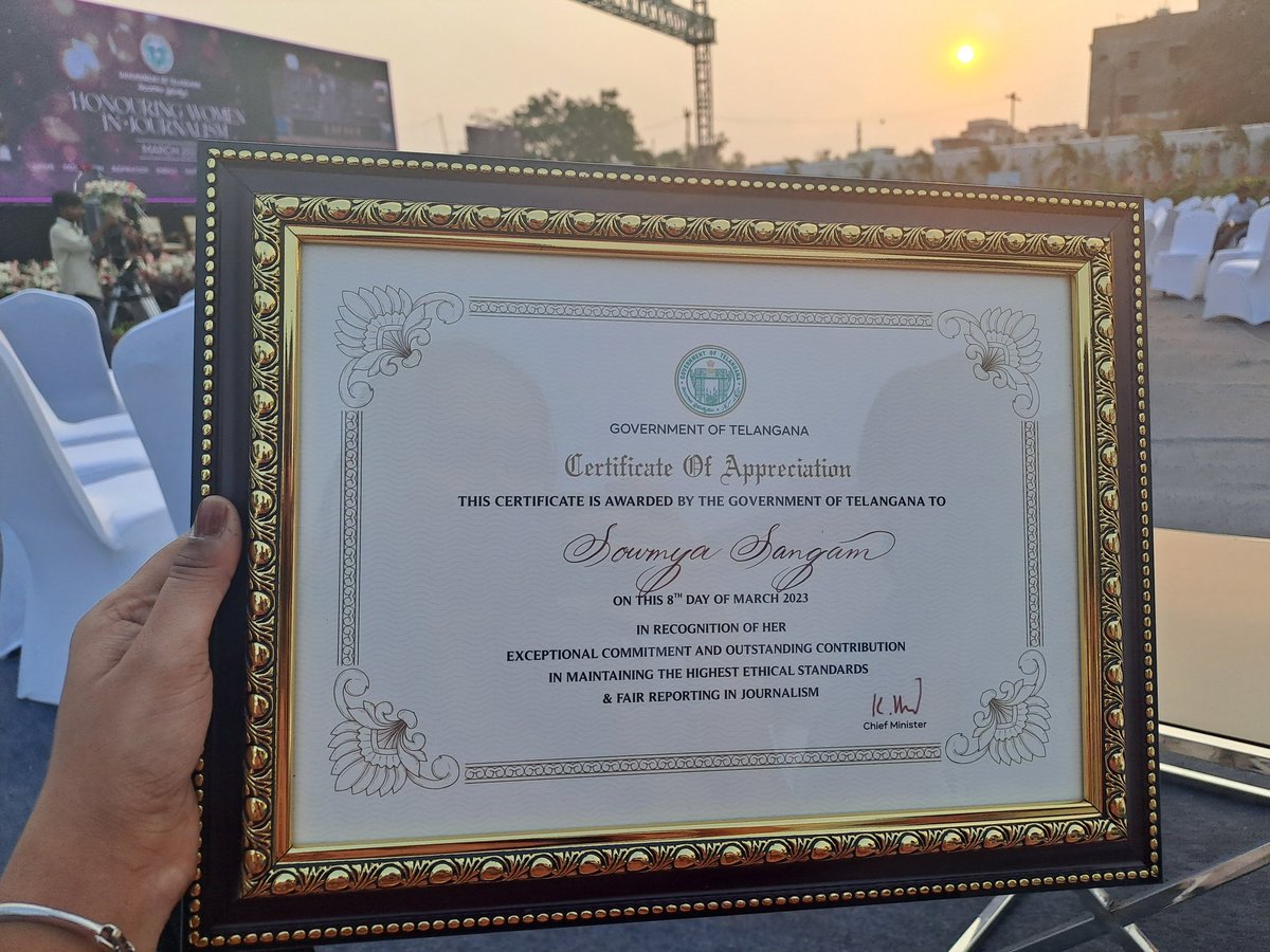 Grateful and honored to receive recognition from the Telangana government at the 'Honoring Women in Journalism' event. Thank you for appreciating the power of storytelling and the importance of women's voices in media. #WomenInJournalism #Gratitude