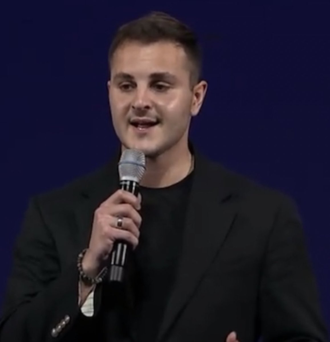 Sam Warach tweet media