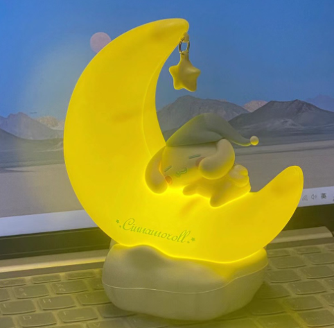 ShopeeMY's tweet photo. Sharing you this cute Kuromi Night Light😍Super dreamy when you turn on this little cute night light💡

Tell admin which one do you like? 

https://t.co/hw4YCYPXgg https://t.co/Vj5B298kmw