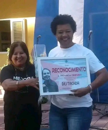 FeijoLeyva's tweet photo. Felicidades a todas las #cienfuegueras #federadas #MujeresEnRevolucion #MujeresHaciendoHistoria @BCuartero @SolMayelin @Eviezer2 @FMC_Cuba https://t.co/pYqHix3fkk