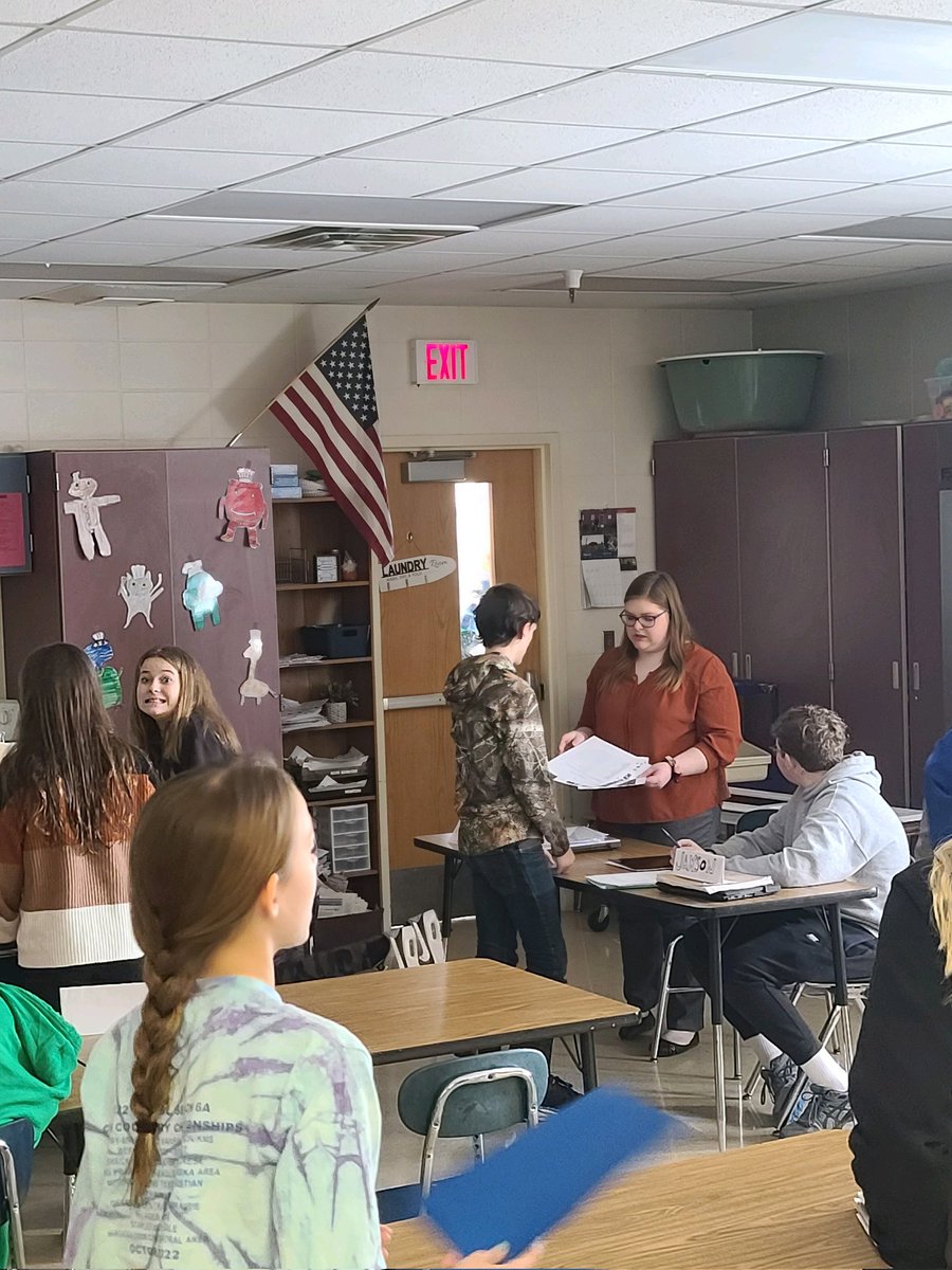 Emily Jay tweet media