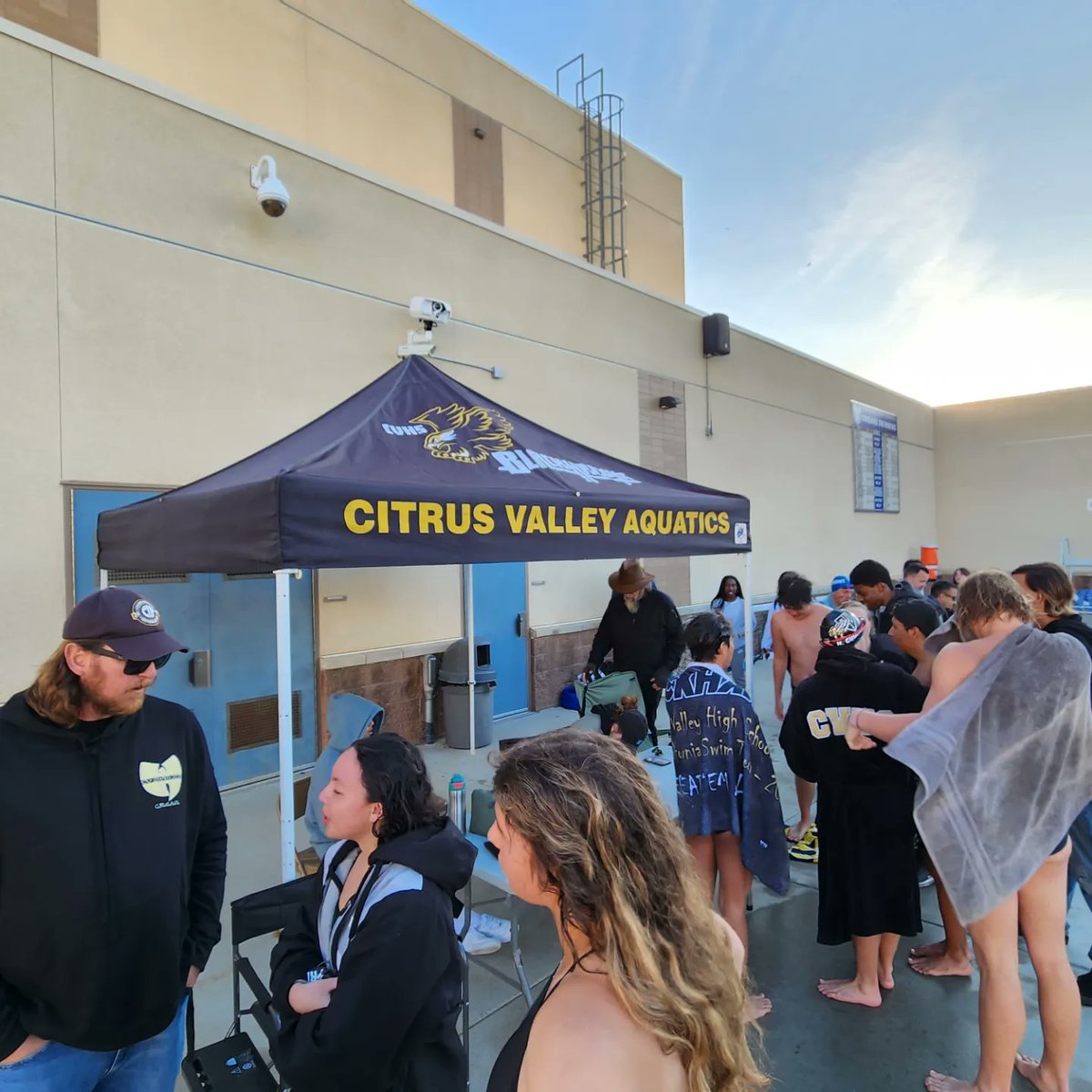 CvhsSwimming's tweet photo. Beautiful day for our first dual meet, we split with Beaumont. Girls win 95-75, boys swam hard but take a loss 109-61.  Next up is Cajon as home on Thursday, cone cheet on your aquatic athletes!! https://t.co/XAVkVhkuZx