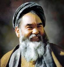 #StopHazaraGenocide 
تو در اوج زلال ناب عشقی 
تو را آینه دلها می شناسد