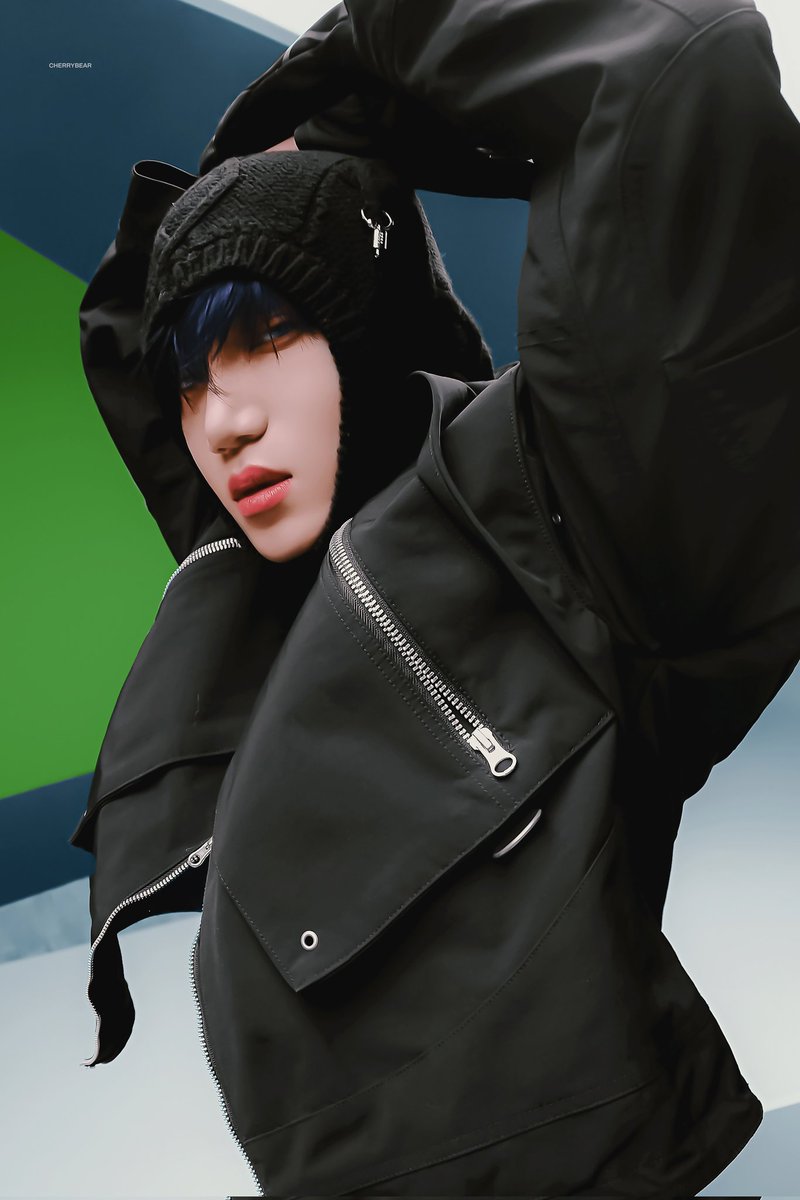 kaimaya94's tweet image. Kai is superior to everybody in this entire galaxy 😌
5 DAYS TO ROVER
DAYS OF ROVER IMAGES
#ROVER_TeaserImage3
#KAI_Rover