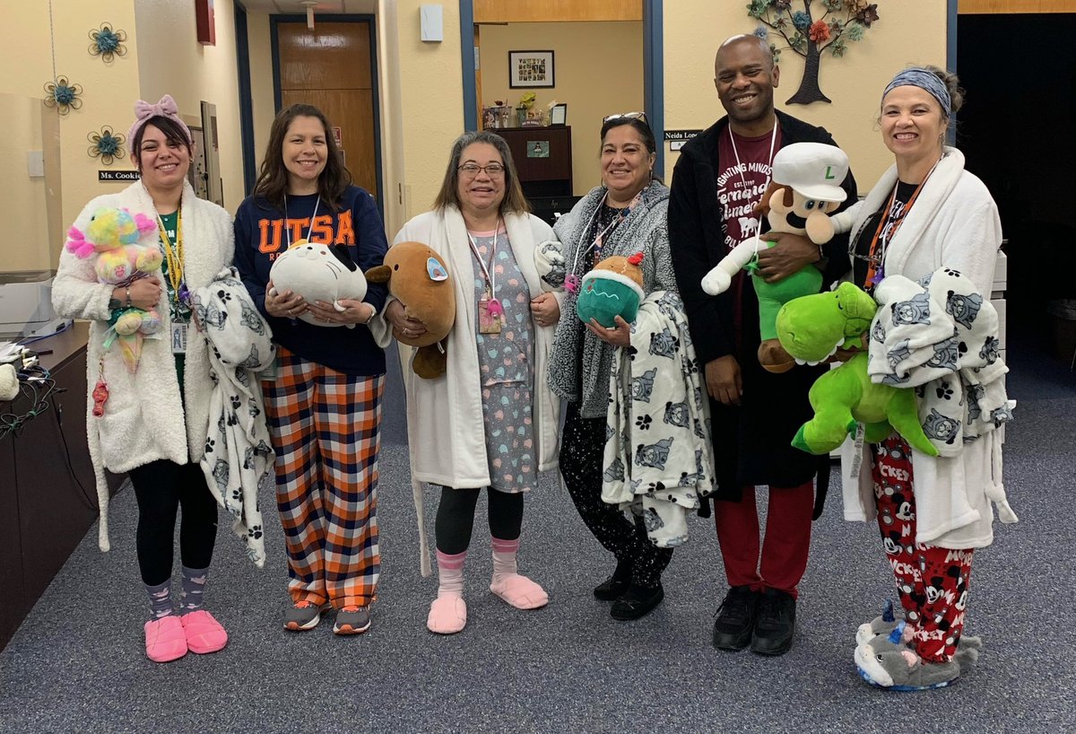 HeyMrsMartinez's tweet photo. Read Across America Week 2023 at @NISDFernandez was such a memorable one. Our teachers, staff, and students enjoyed fun dress up days as they celebrated the joy of reading!#JoyofReading #ReadAcrossAmerica2023 https://t.co/KhUDMIPIh1