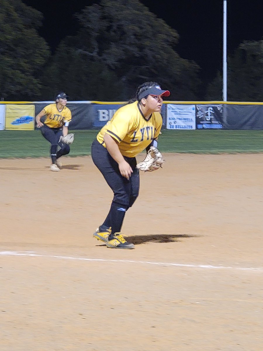 LYTLE HS SOFTBALL tweet media