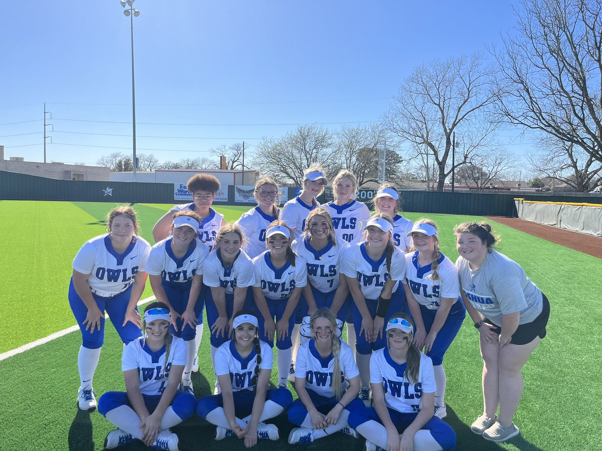 Lady owls Varsity with 10-0 win tonight over cleburne! JR Catie Amador 17 K'S on the night!!! 12 hits tonight by Joshua. Jr Kyndal Lay and SR Leah Mendoza with 3 hits each and Amador with 2 hits.