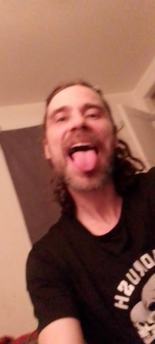 Salut moi dans un état joyeux