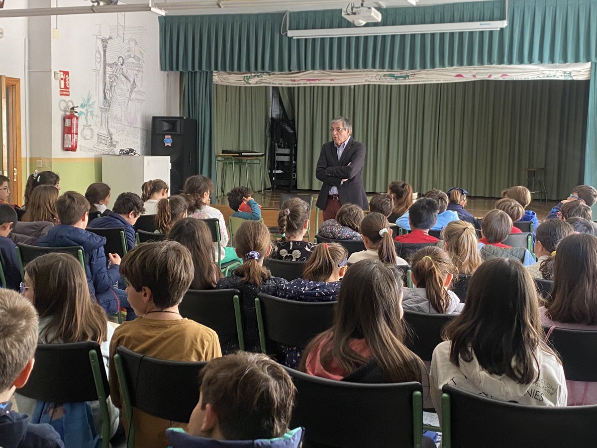 CEIP María Maroto tweet media