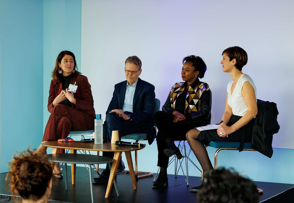 Happy to having participated in our #WomenInLeadership program #Thrive.
🙏 Karima Silvent, George Stansfield, Kirsty Leivers &amp; all the wonderful women mentees for this great live Q&amp;A session.

🫶 to share <a href="/AXA/">AXA</a>'s belief that investing in women transforms the 🌎! 
#EmbracingEquity