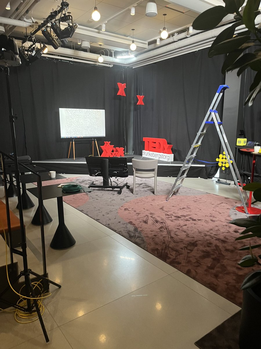 Imorgon kör vi. TEDxBrunkebergstorg på <a href="/SthlmsHK/">Stockholms Handelskammare</a> 

stockholmshandelskammare.se/tedxbrunkeberg…