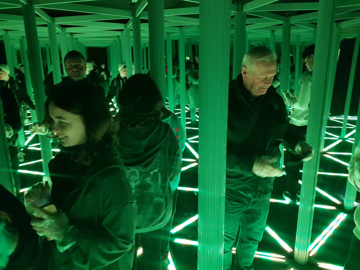 LargsExpArts's tweet image. Pupils had a weird and wonderful experience on their visit to Camera Obscura &amp;amp; World of Illusions, exploring the curiosities of camera magic, mirrors, optics and visual trickery. Many laughs were had by pupils and staff on what was a successful day all round.