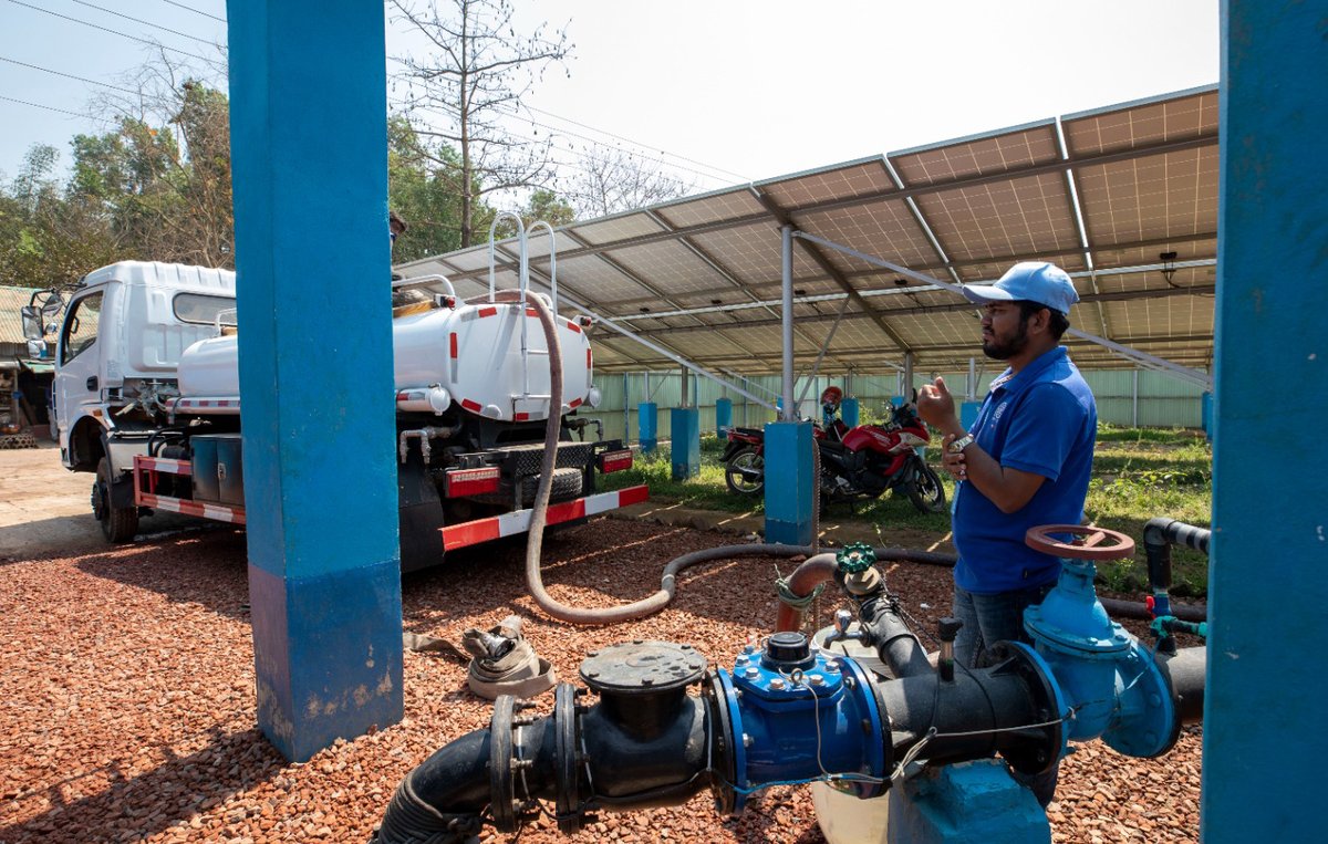 IOMBangladesh's tweet photo. 🔥 #RohingyaCampFire Response 🇧🇩

With continued support, @UNMigration has

🚰 Provided  50,000+ litres of drinking water 
🛠️ Repaired 145+ tube-wells
🪣 Distributed 315+ emergency hygiene kits 
🏗️ Restored  232+ WASH facilities

Learn more: https://t.co/mjB9JN9SDi https://t.co/DGi8QckARF