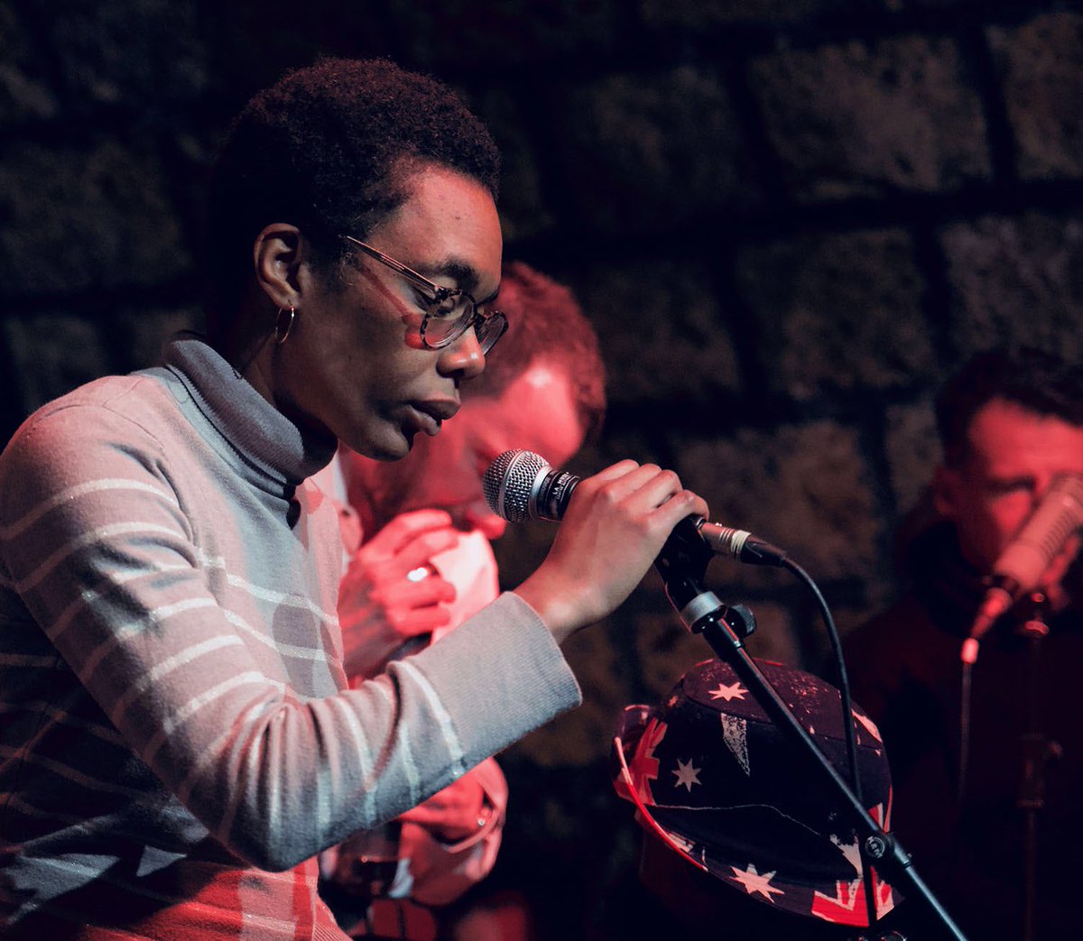 turbulences75's tweet photo. 14.03 : 19ème édition du Festival #SonicProtest et sortie du 40e numéro du papotin. Concert Cosmic Brain avec #Fantazio et les #Turbulents! Au programme : #Rap trippé, #blues dérouillé, repertoire #atypique, ambiance électrique ! https://t.co/ErpVp8jdyi https://t.co/lMm4Tm6H6N