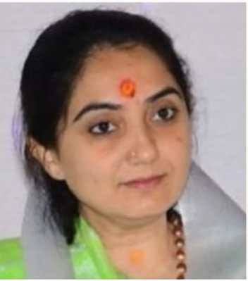 SheetalPronamo's tweet image. Shame on a society which celebrates Women’s day &amp;amp; same time  doesn’t stand for a woman who is been punished for speaking truth