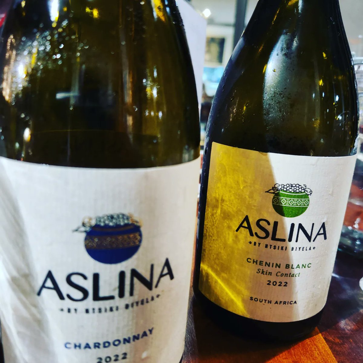 I got the rare privilege of being one of the few people to taste the Aslina 2022 Chardonnay and Chenin Blanc.
 
Go me.. 💃🕺🩰🍷

@AslinaWines

#wine #winewednesday #aslina #cheninblanc #Chardonnay