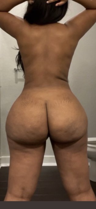 I have stretch marks, cellulite, dents, back rolls and discoloration on my ass cheeks. If you don’t consider