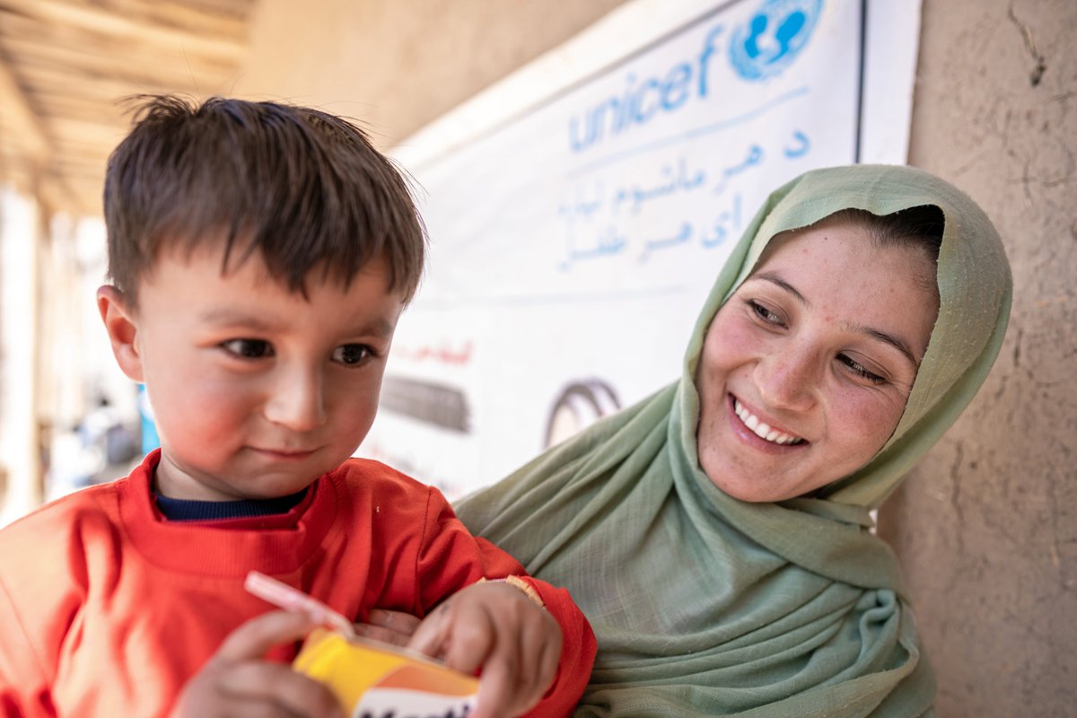 This #WomensDay, we’re raising the alarm.

More than 2.8 million adolescent girls and women in Afghanistan suffer from undernutrition, lack of vital nutrients and anaemia.

The world must step up to secure good nutrition for women and adolescent girls.