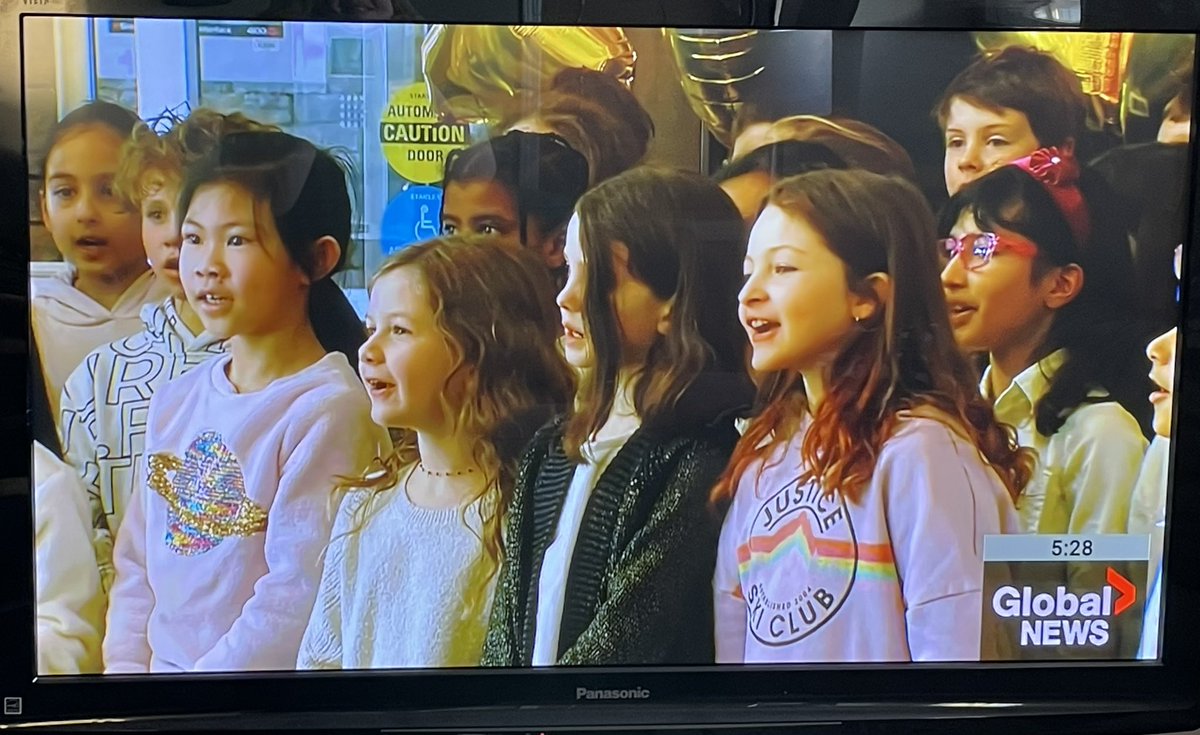KTS Grade 3 Choir helped Carl, a resident of Evanston Summit, celebrate his 100th birthday! Happy birthday Carl!  <a href="/AP_Belcher/">Principal Belcher - Alex Munro School</a> #wearecbe