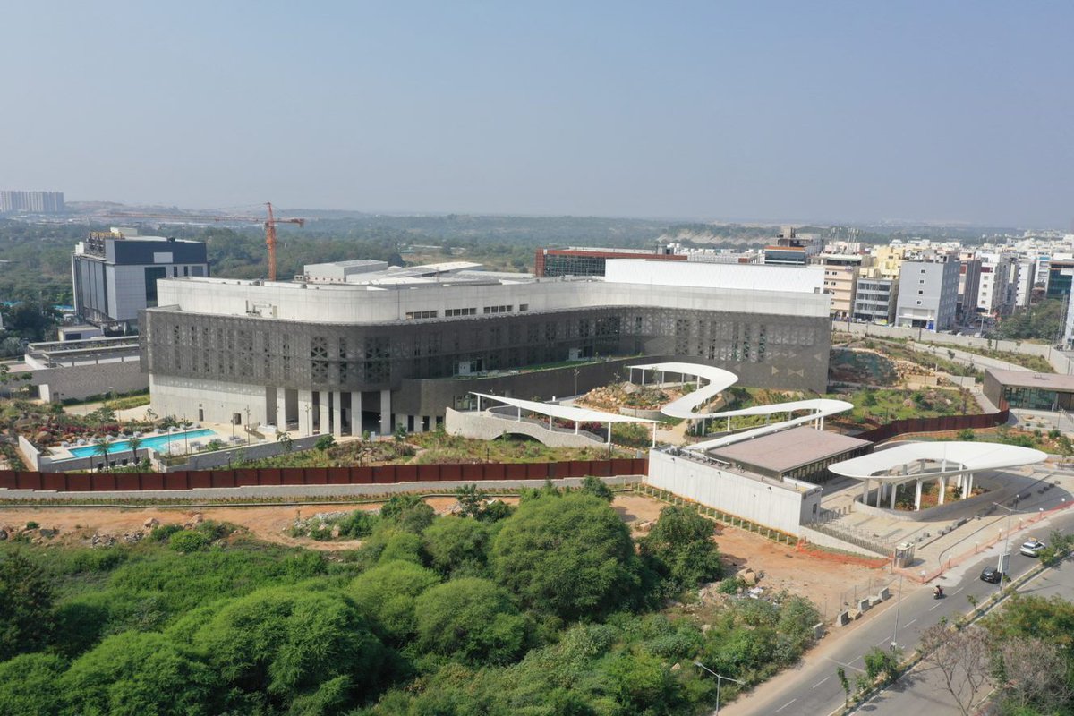 #News #USConsulate 🏦

The new $340 million US Consulate at Financial District, touted as its largest such facility in South Asia will be operational from 20th March, 8:30 AM.

The current premises at Paigah Palace, Begumpet will cease operations on 15th March.