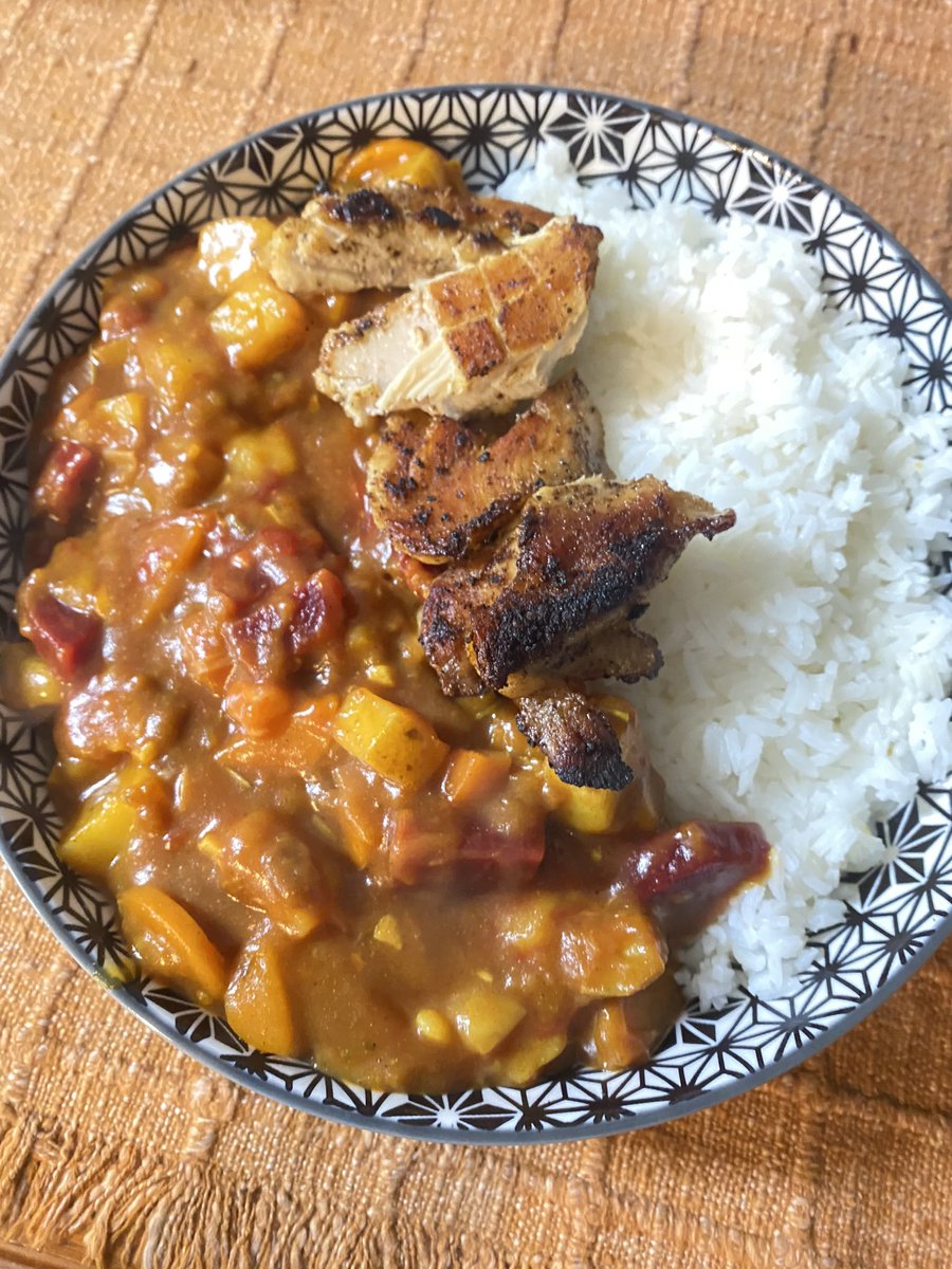 dripchrollo's tweet image. curry!