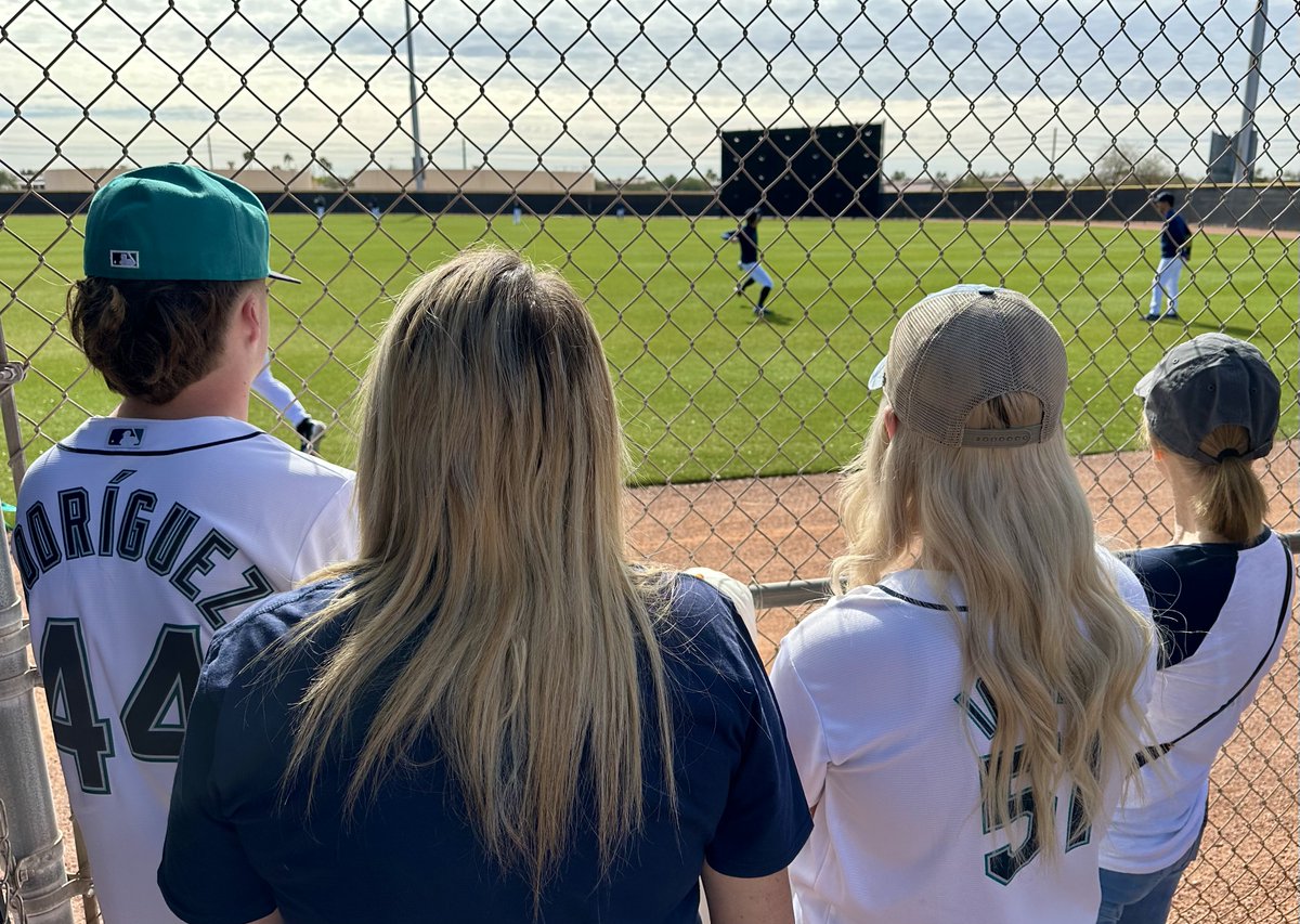 Watching Ichiro warm-up with the <a href="/Mariners/">Seattle Mariners</a> at #SpringTraining this morning made me wonder if he was REALLY retired?!? ⚾️🌵😎 #SeaUsRise