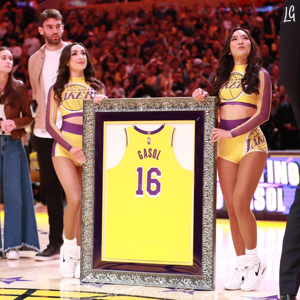 LakerGirls tweet picture