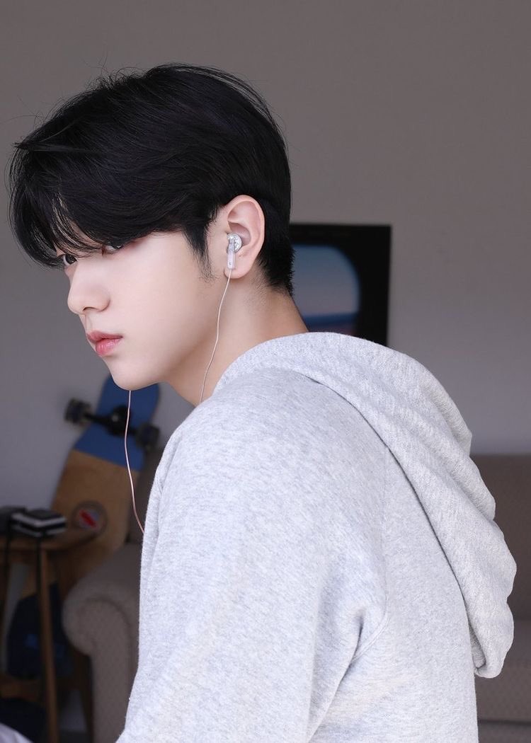 —— Not just survive.

; soobin few tweets local au