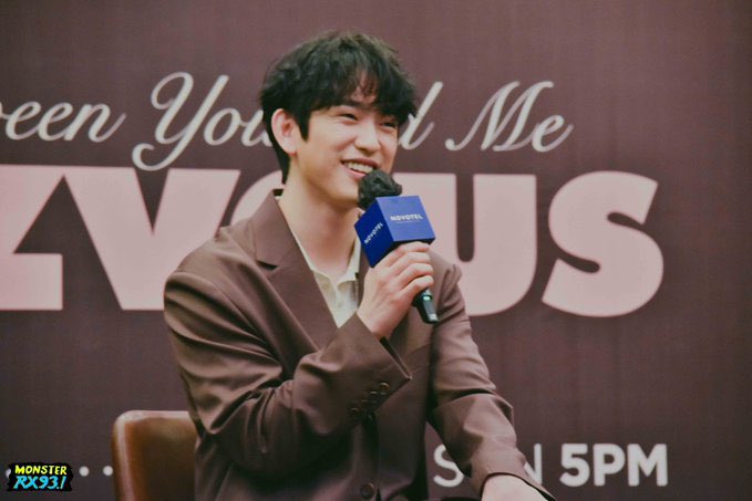 RX931's tweet photo. MISSING @JINYOUNG HOURS: OPEN 🥹💚🍑

Filled with exciting performances &amp; kilig moments, Filo Pepis &amp; Ahgases had the time of their lives during the “RENDEZVOUS in Manila” fancon held last Feb 26. Presented by @pulpliveworld. #RX931

Relive the night here: https://t.co/ARlddwWnaY https://t.co/DIgZJP7pZ7