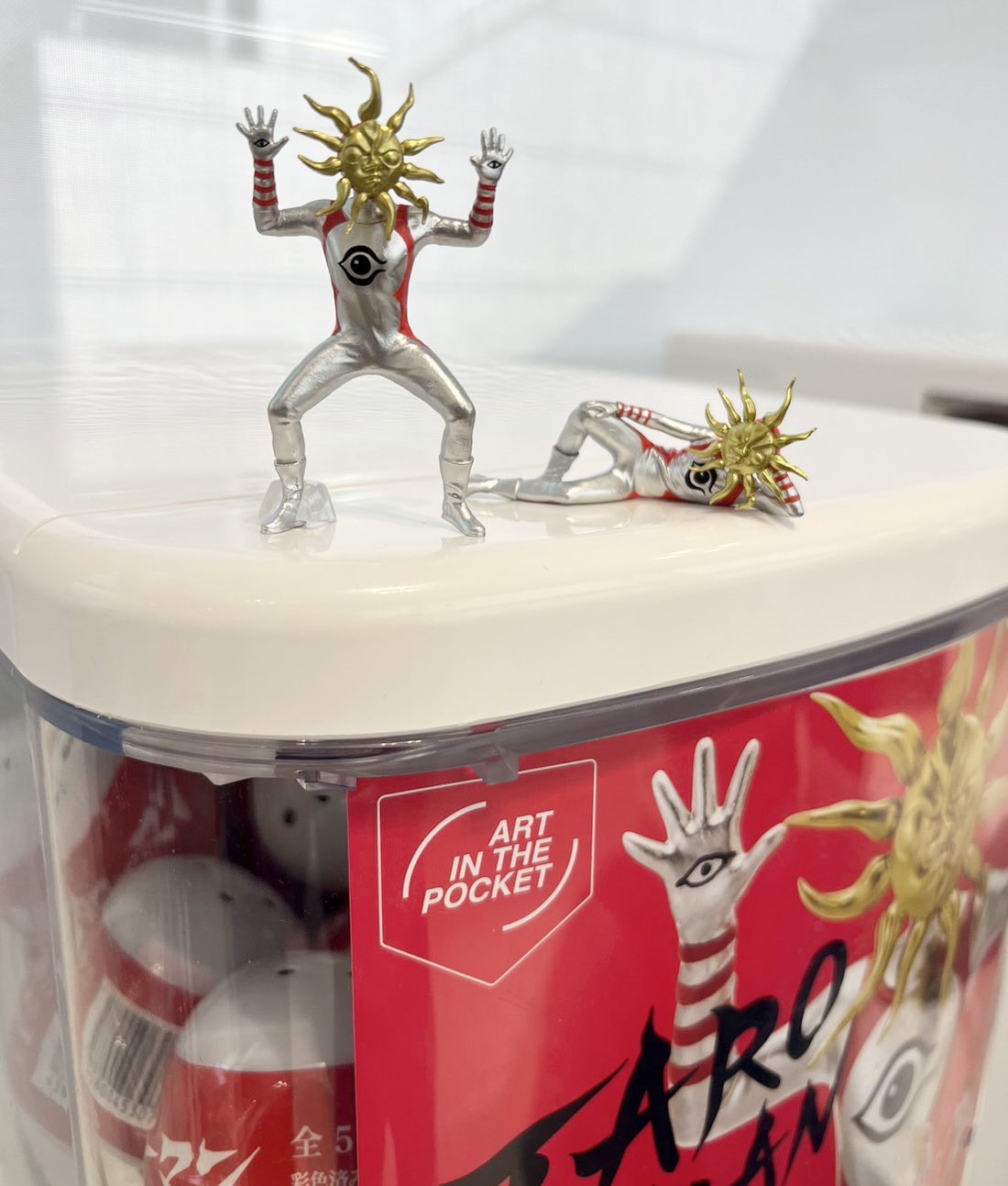 奇譚クラブ 奇獣大行進シリーズ タローマン ソフビ フィギュア