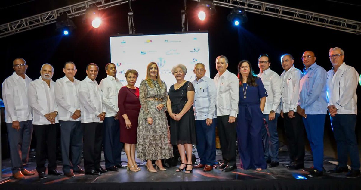 CamaraPOP's tweet photo. Inicia Foro Empresarial para impulsar la inversión en Puerto Plata

https://t.co/MF6QcSNz6Y @mileykabrugal https://t.co/5HS8AX2uqM