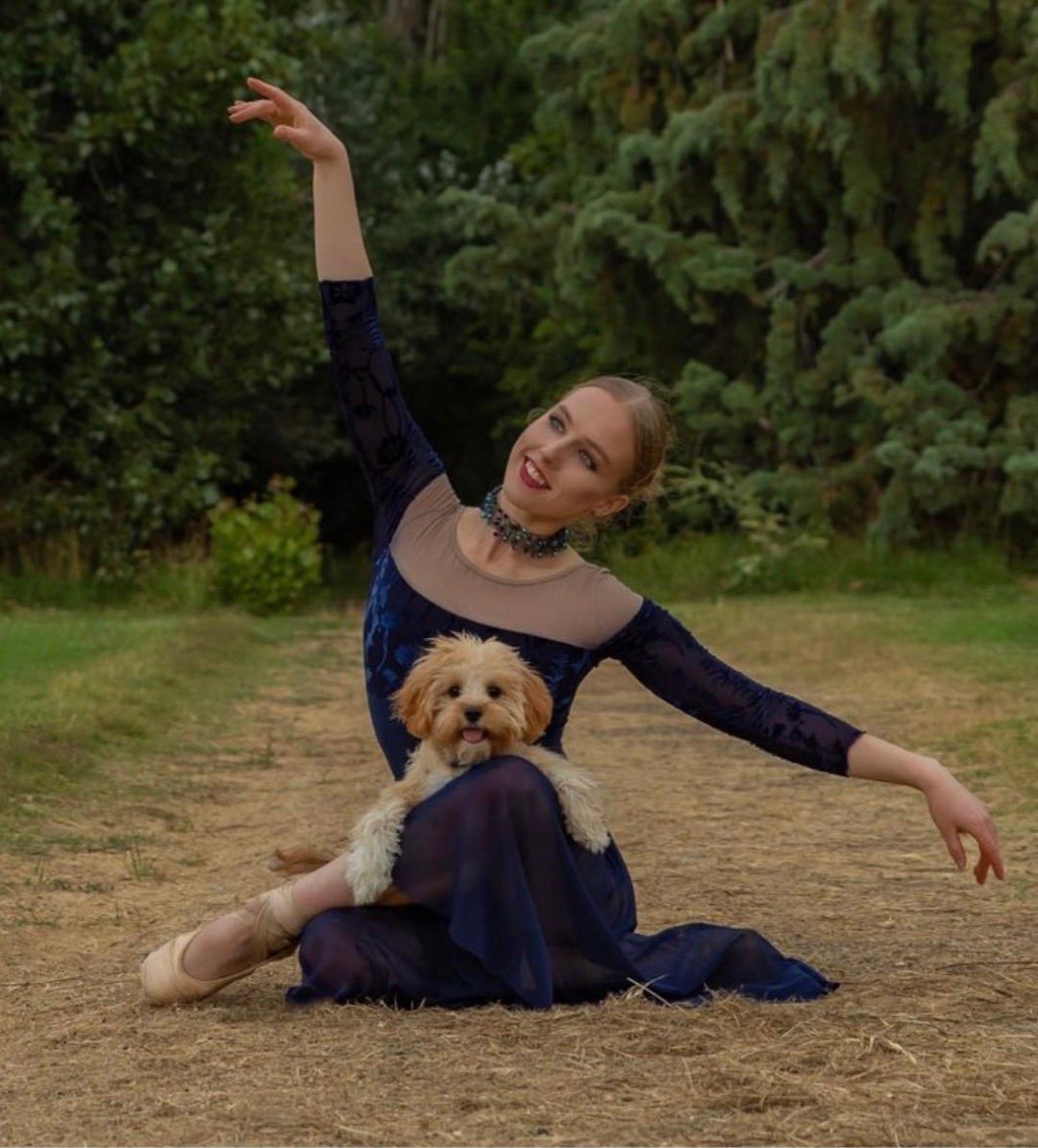Renee Ayres and Toby

Credits @lbportraitphotos

Dancers Love Dogs