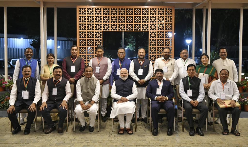 GorlosaNandita's tweet photo. Feeling blessed as got the opportunity to be at the meeting chaired by Honble PM @narendramodi, along with HCM @himantabiswa and Hon’ble Cabinet Colleagues at Koinadhora, Guwahati. Its been a great learning experience and wonderful interaction for young politicians like me. https://t.co/rdceAfNZEy