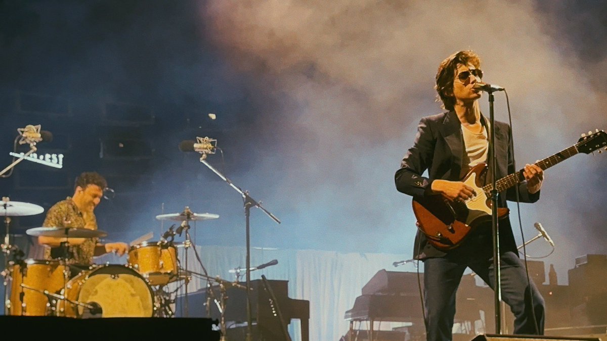 aemyrine's tweet photo. Blown away from the shots I took despite being squished to death near the barricade 😭 All worth it for @ArcticMonkeys 🪩

#ArcticMonkeysAsiaTour2023 #ArcticMonkeysInManila https://t.co/KjqKgLpdjn