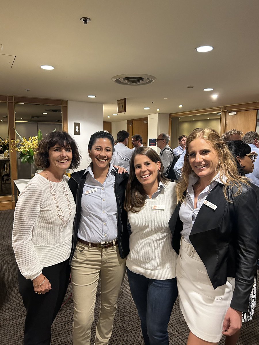 Happy International Women’s Day from the @AusCropBreeders Breeders Week in Adelaide! #IWD2023 #womeninag #womeninscience @nicole_kerr12 @BaraibarSilvina @DiniG23 @HannahMRobin