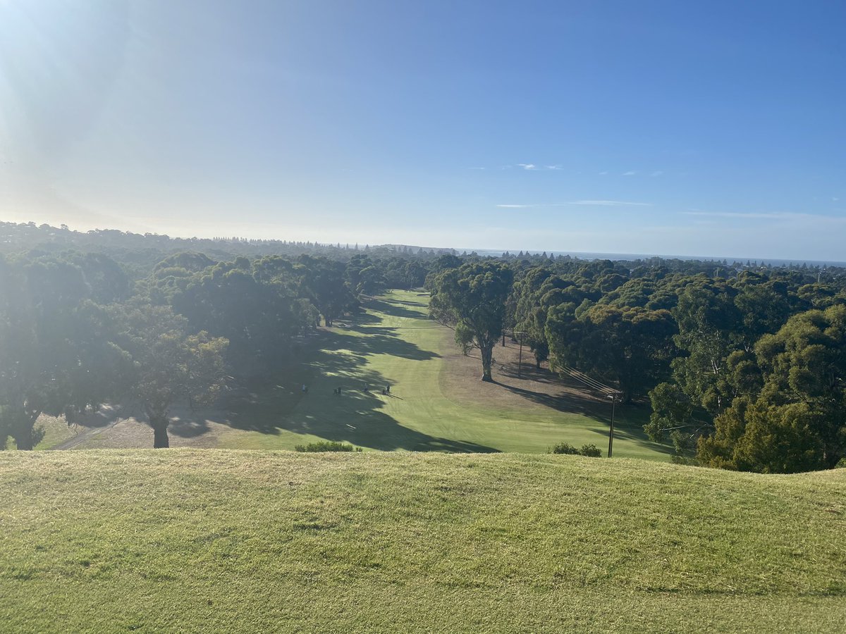 blacket03's tweet image. Another beautiful golf day  perfect weather for it .⛳️🥂