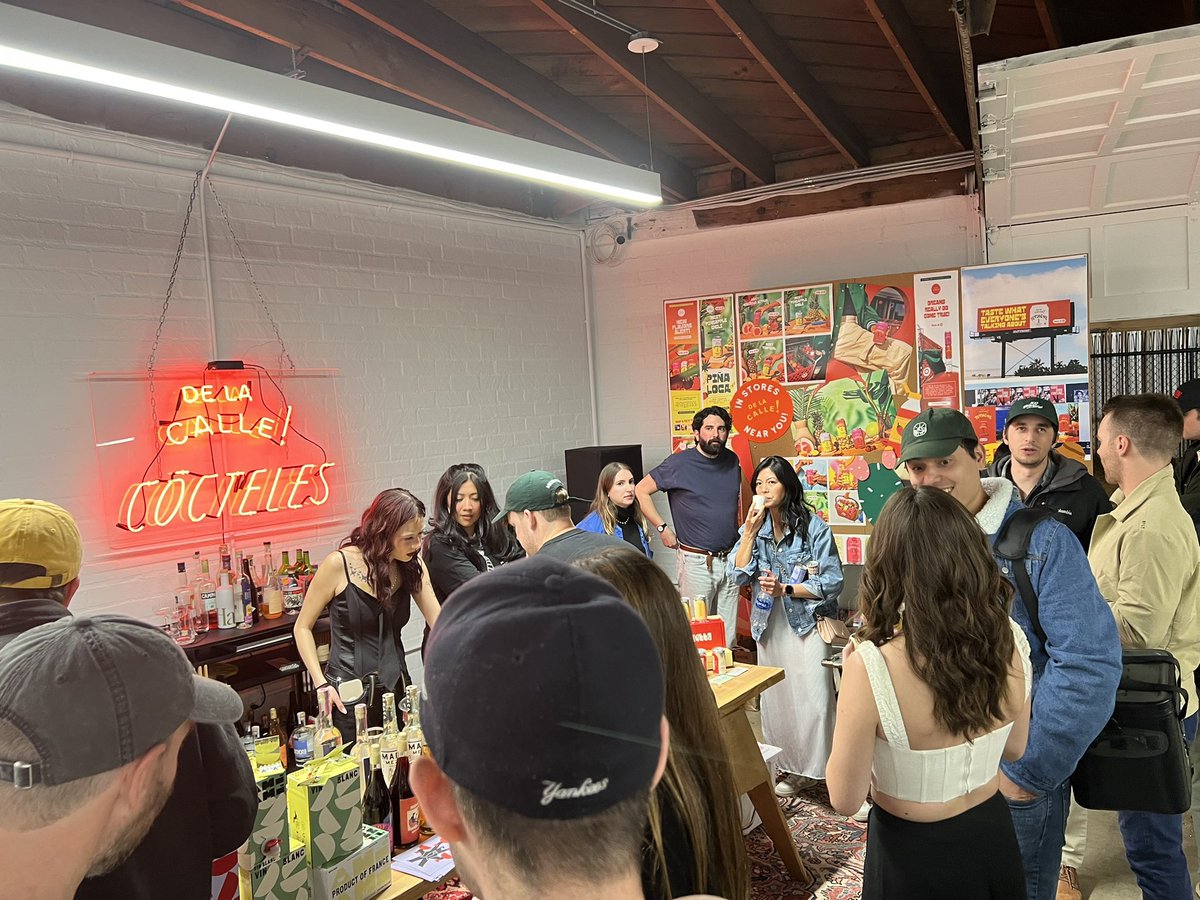 BevNET's tweet image. We had a great turnout at our pre-Expo event! Thanks @thesnaxshot @herestudio &amp;amp; @delacalleco for making it happen.

#bevnet #nosh #cpg #expowest