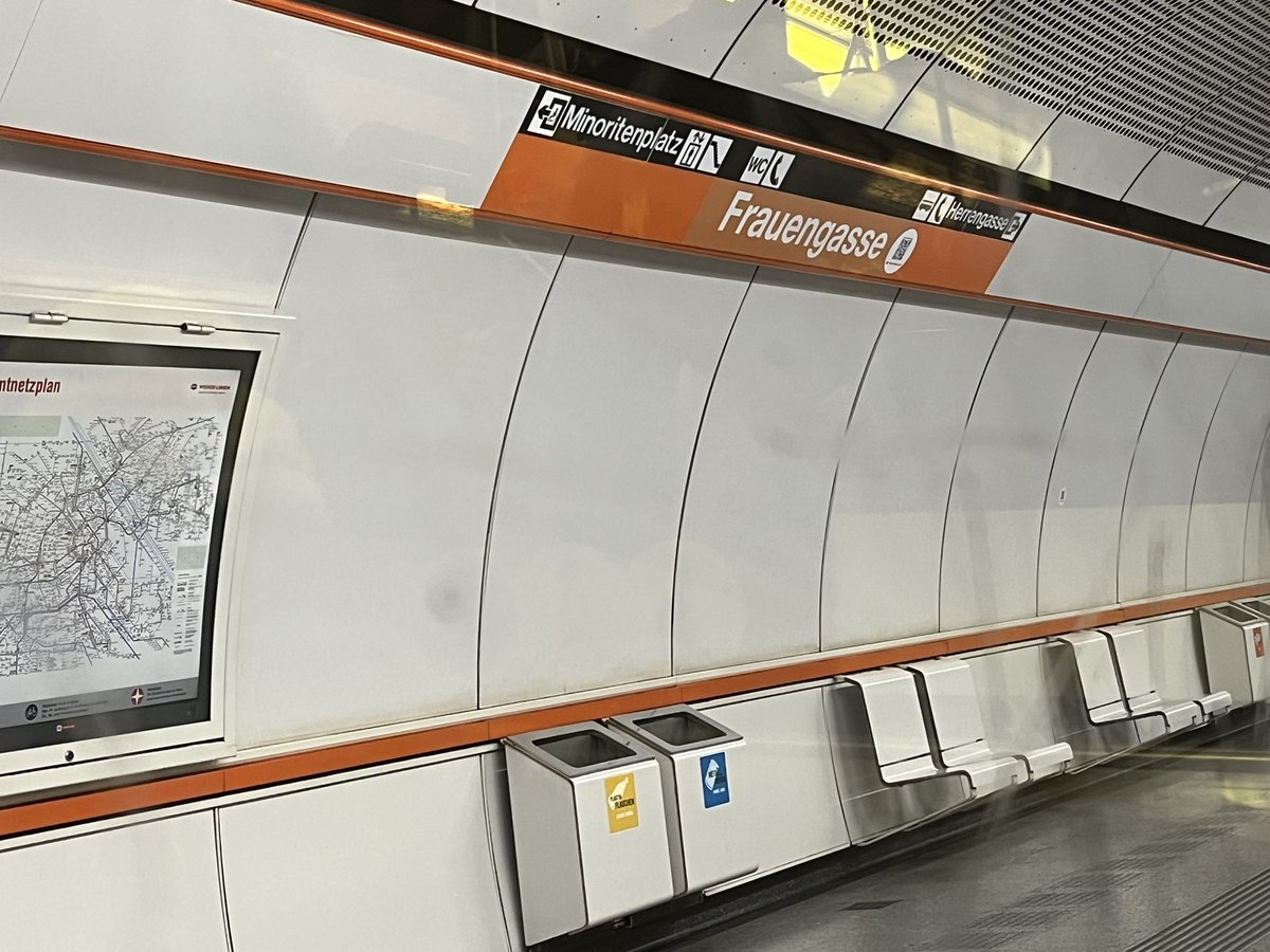 Chapeau <a href="/wienerlinien/">Wiener Linien</a> und happy #frauentag2023 ! Habe zum ersten Mal seit der Studienzeit gestern eine <a href="/amnesty/">Amnesty International</a> Dauerunterstützung abgeschlossen - für internationale Frauenrechte, das ist dringend nötig und die machen eine tolle Arbeit: amnesty.org/en/what-we-do/…