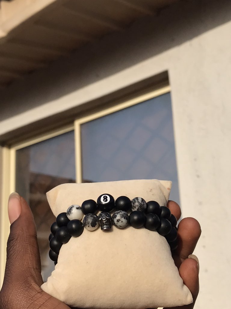 skengPengman's tweet photo. @ruffydfire Greetings !
I use art to make beads yunno,Beautiful and classic ! https://t.co/Or1RdARE3y