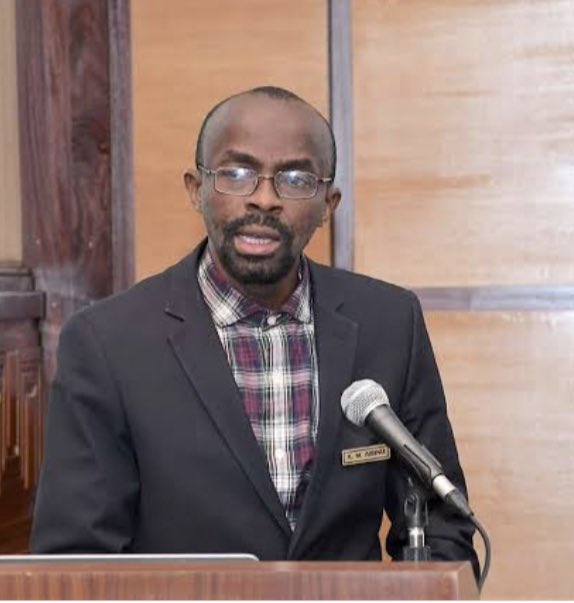 KemPatriot's tweet photo. There are many reasons to send your ward to @SummitUniOffa but a major reason would be,because of the VC @maibinu a Professor who is extremely passionate about developing entrepreneurs straight from the University,it is why Graduates of
#SUNoffa Shine Like the Sun
#KemTwits https://t.co/2CqihzRRYW